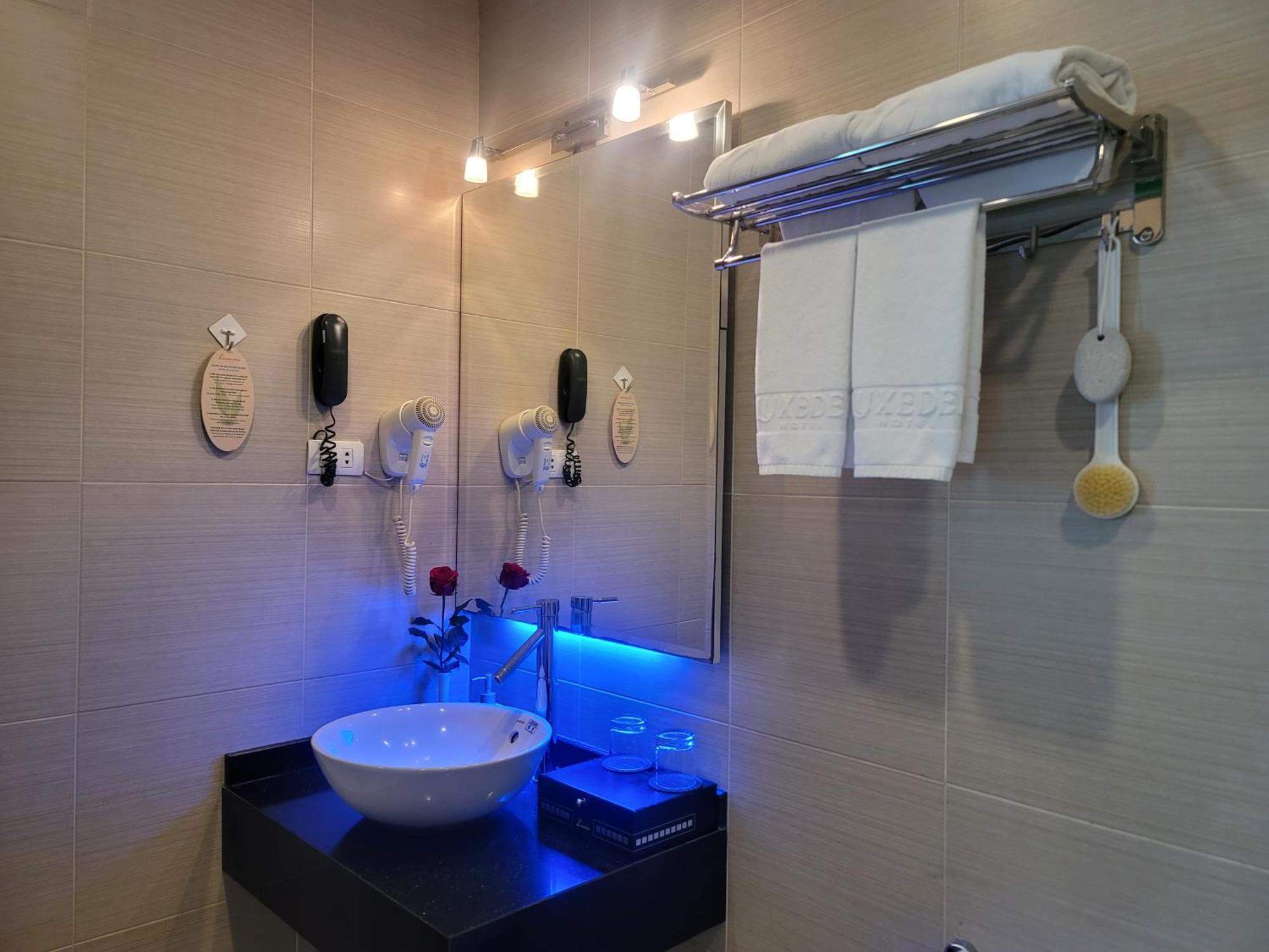 Luxeden Hotel Ханой Екстериор снимка