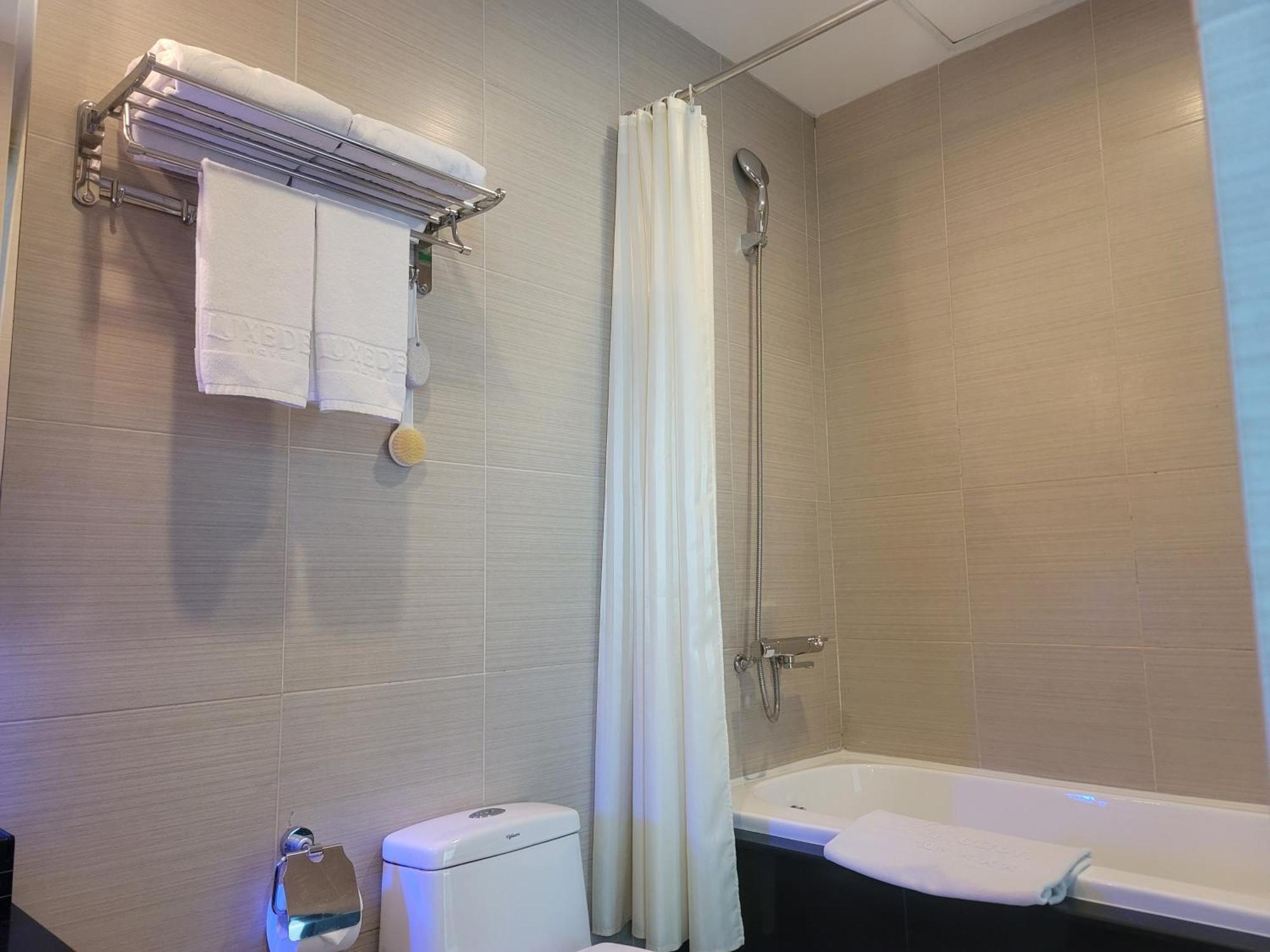 Luxeden Hotel Ханой Екстериор снимка