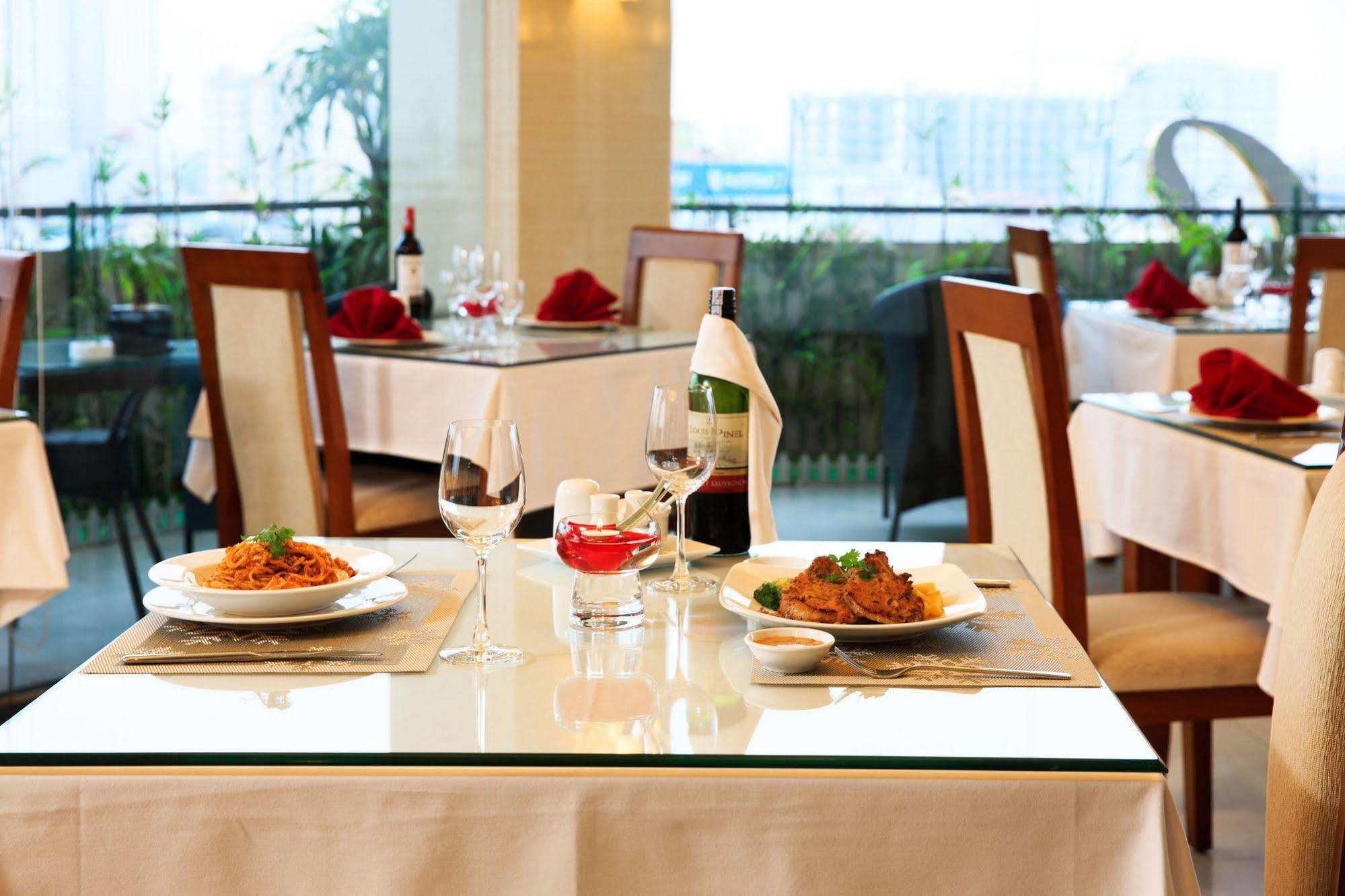 Luxeden Hotel Ханой Екстериор снимка